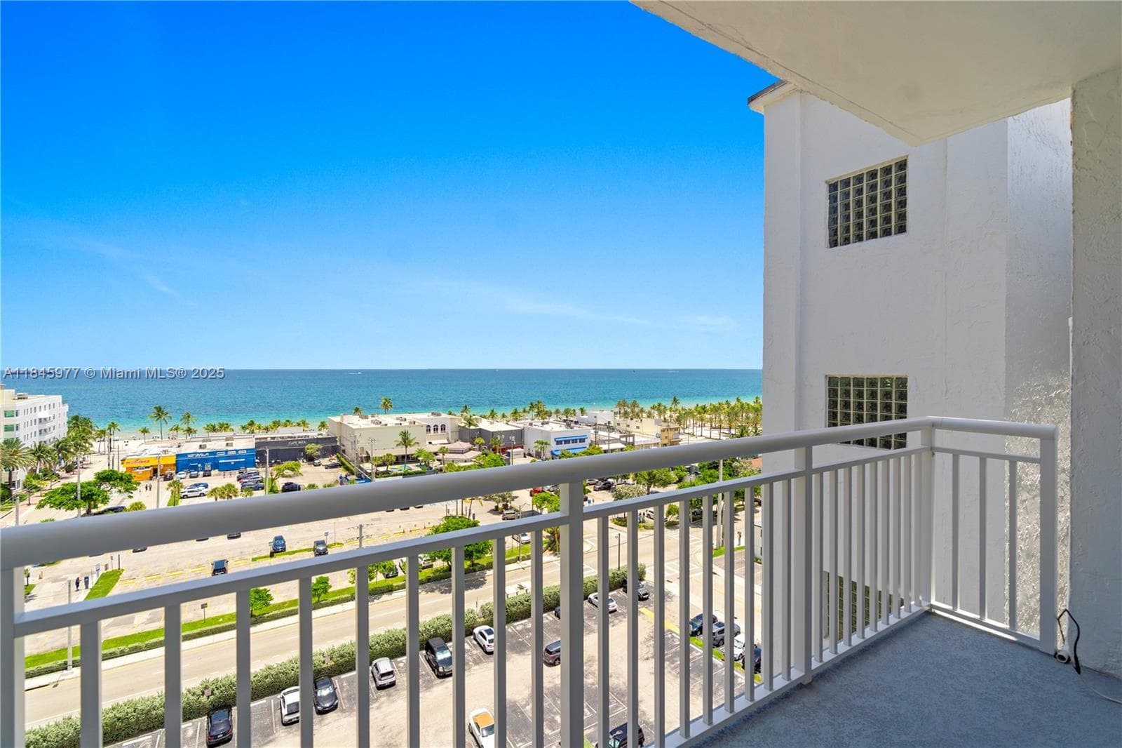 Leisure Beach Condo · #1212 in Fort Lauderdale - Photo 24