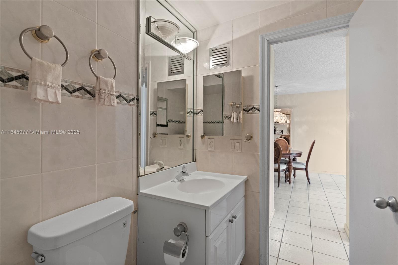 Leisure Beach Condo · #1212 in Fort Lauderdale - Photo 18