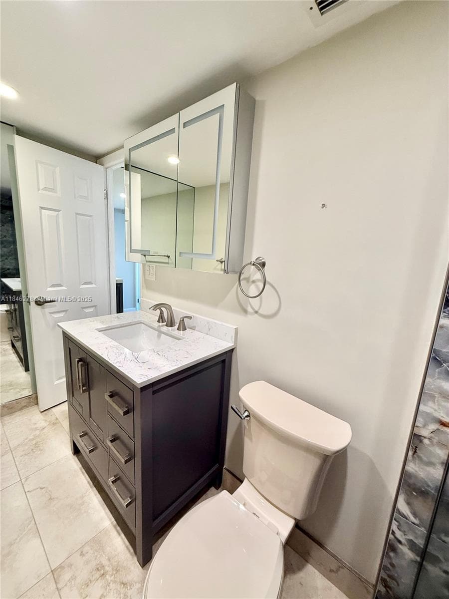 ALLINGTON TOWERS CONDO · #7B in Hollywood - Photo 17