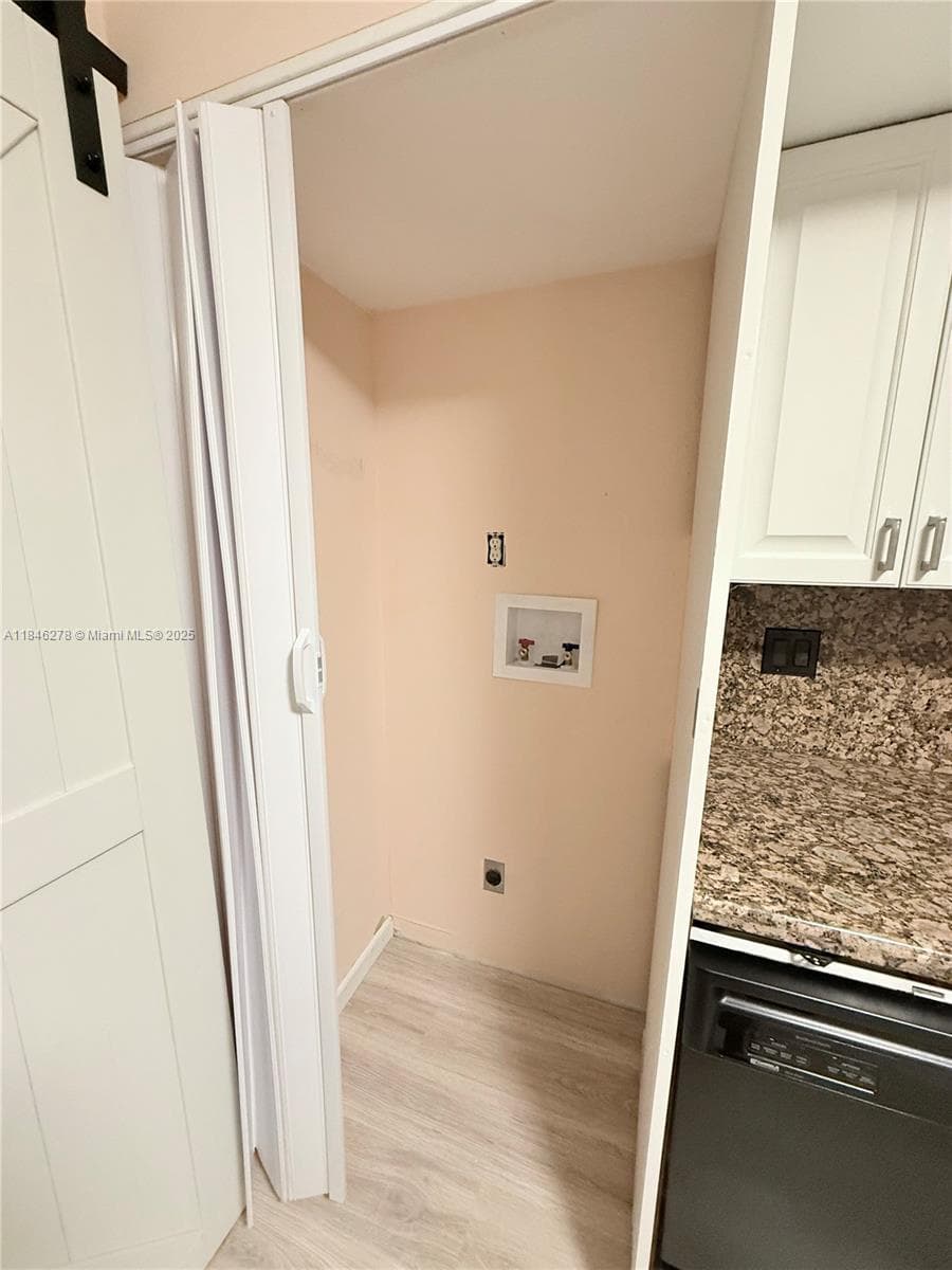Washer & Dryer hookup