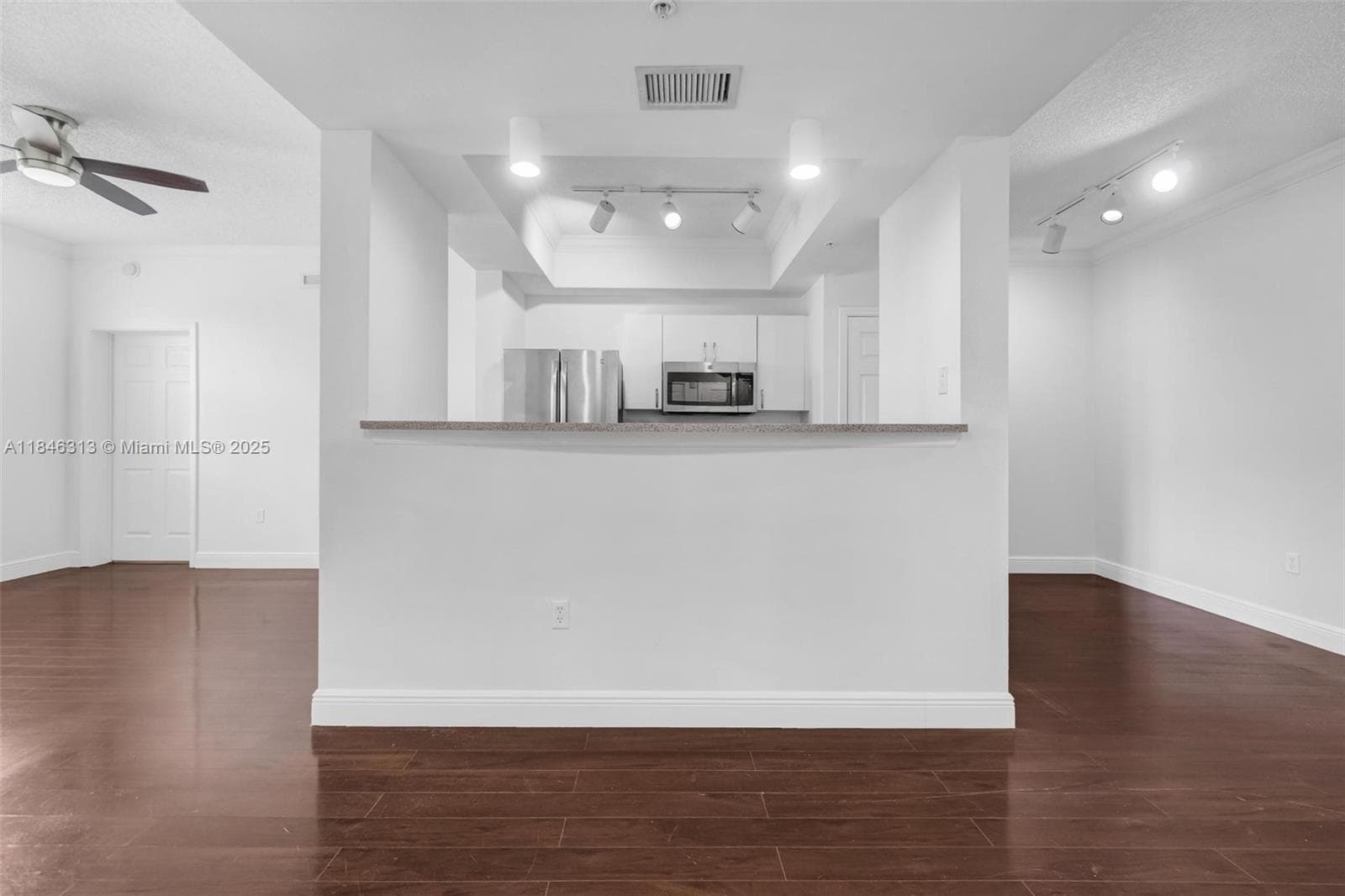 SOLE AT FORT LAUDERDALE C · #318 in Fort Lauderdale - Photo 18