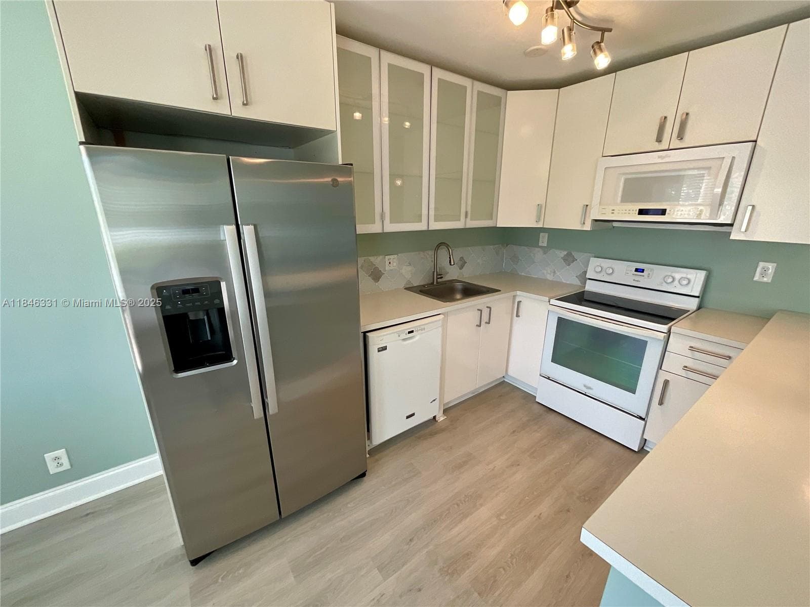 SUTTON PLACE CONDO · #207C in Fort Lauderdale - Photo 8