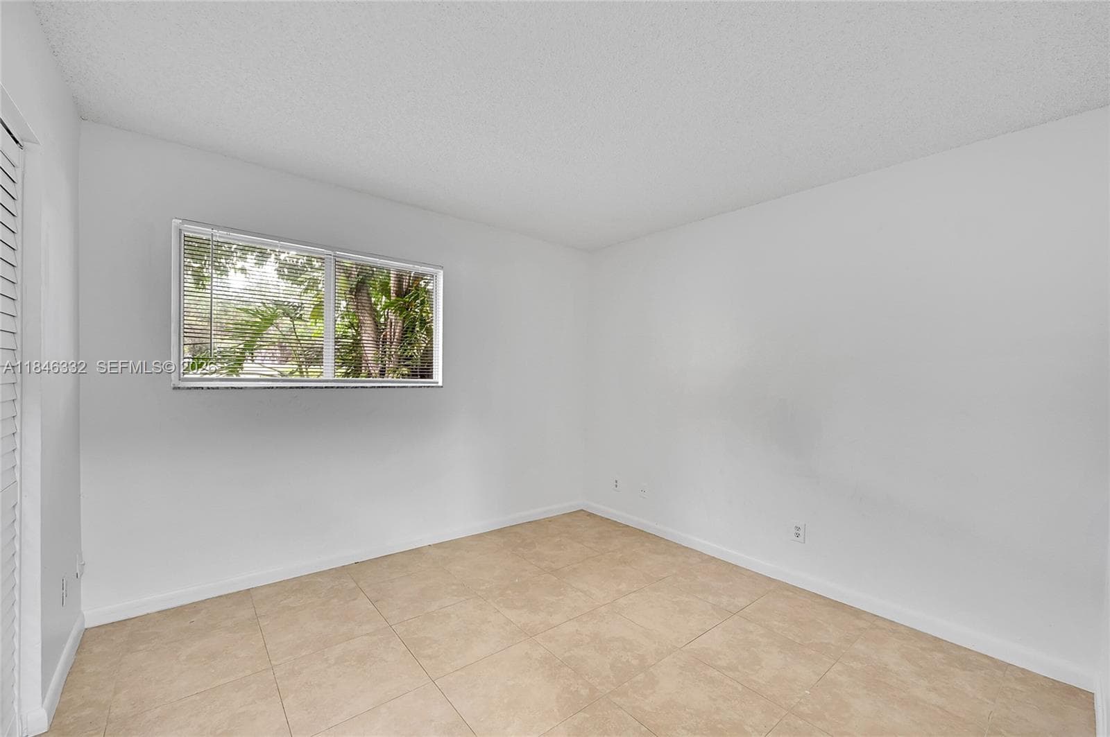 Summer Lake · #107 in Oakland Park - Photo 15