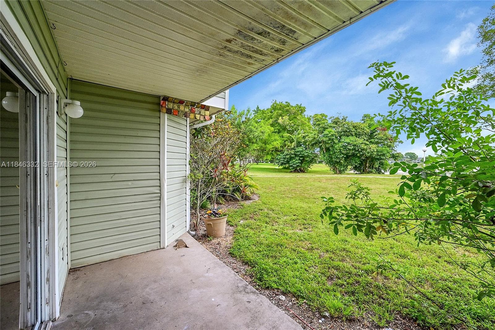 Summer Lake · #107 in Oakland Park - Photo 25