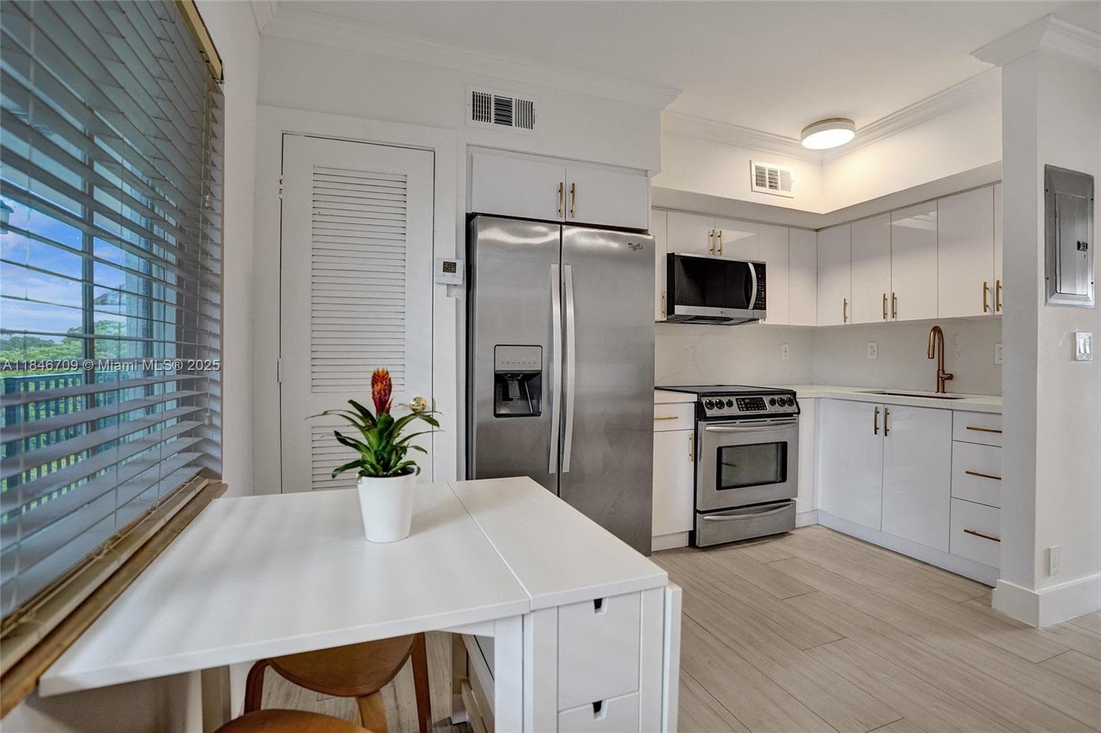 GULFSTREAM CONDO · #32 in Fort Lauderdale - Photo 3