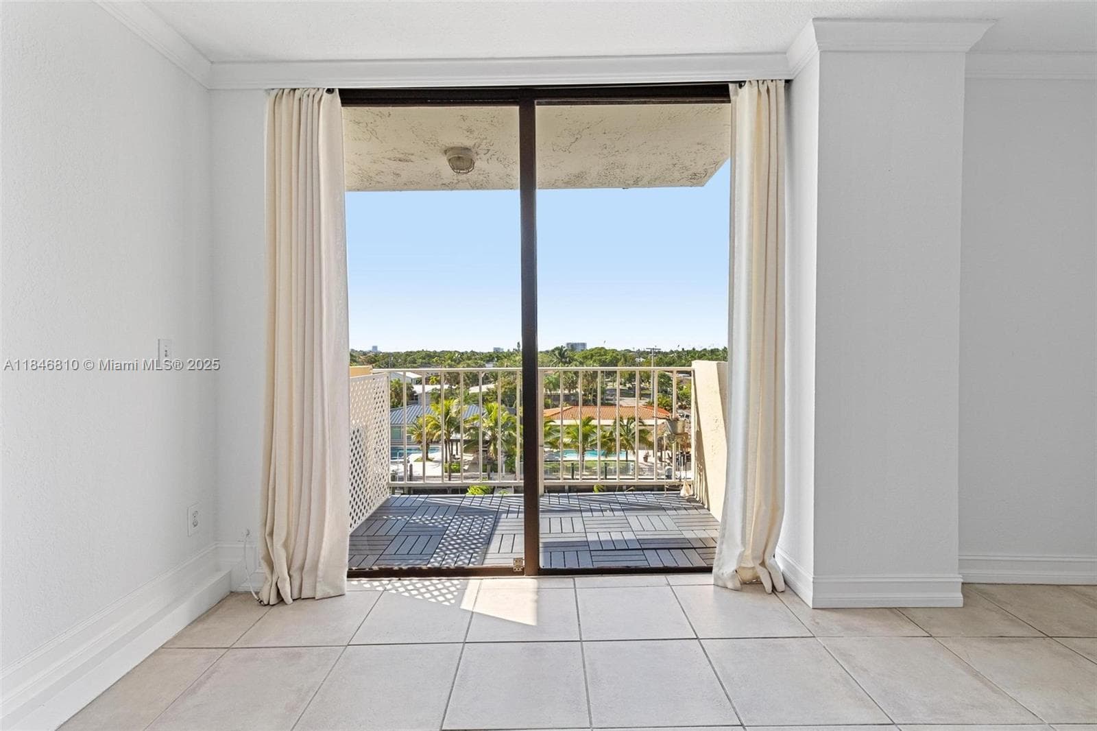 Vecino Del Mar · #504 in North Miami - Photo 8