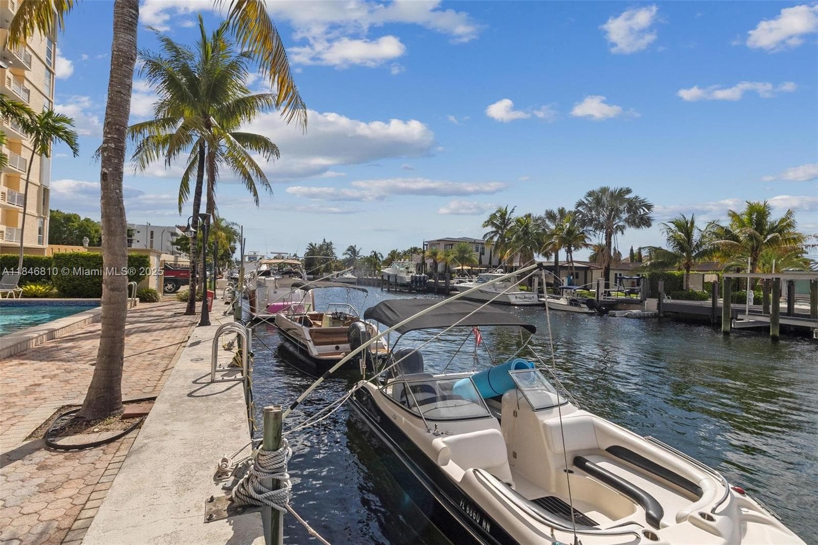 Vecino Del Mar · #504 in North Miami - Photo 21