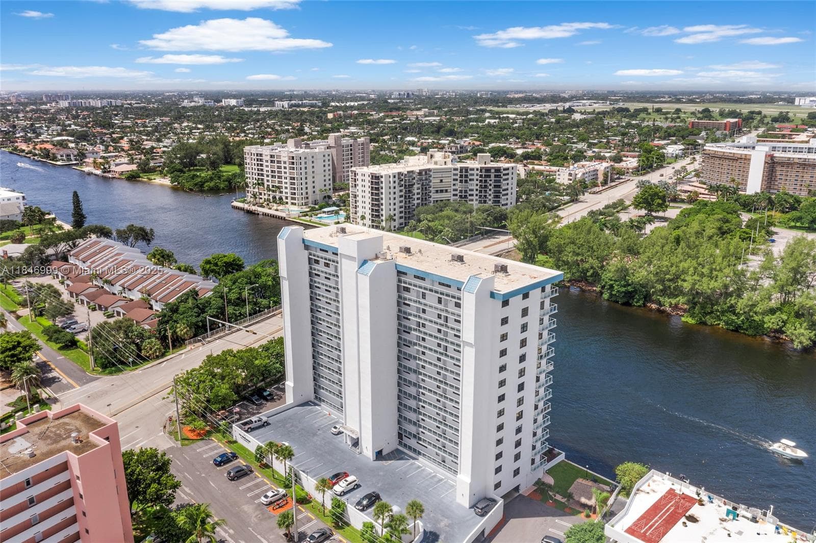 WATERBURY CONDO · #1406 in Pompano Beach - Photo 31