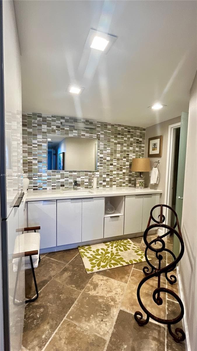 FOUR WINDS CONDO · #1402 in Surfside - Photo 23