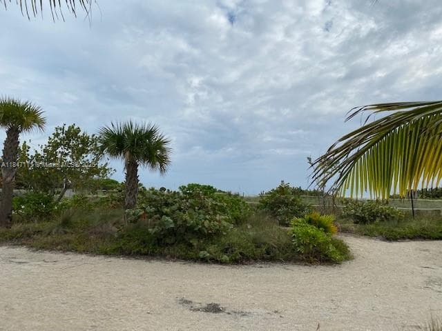 FOUR WINDS CONDO · #1402 in Surfside - Photo 32