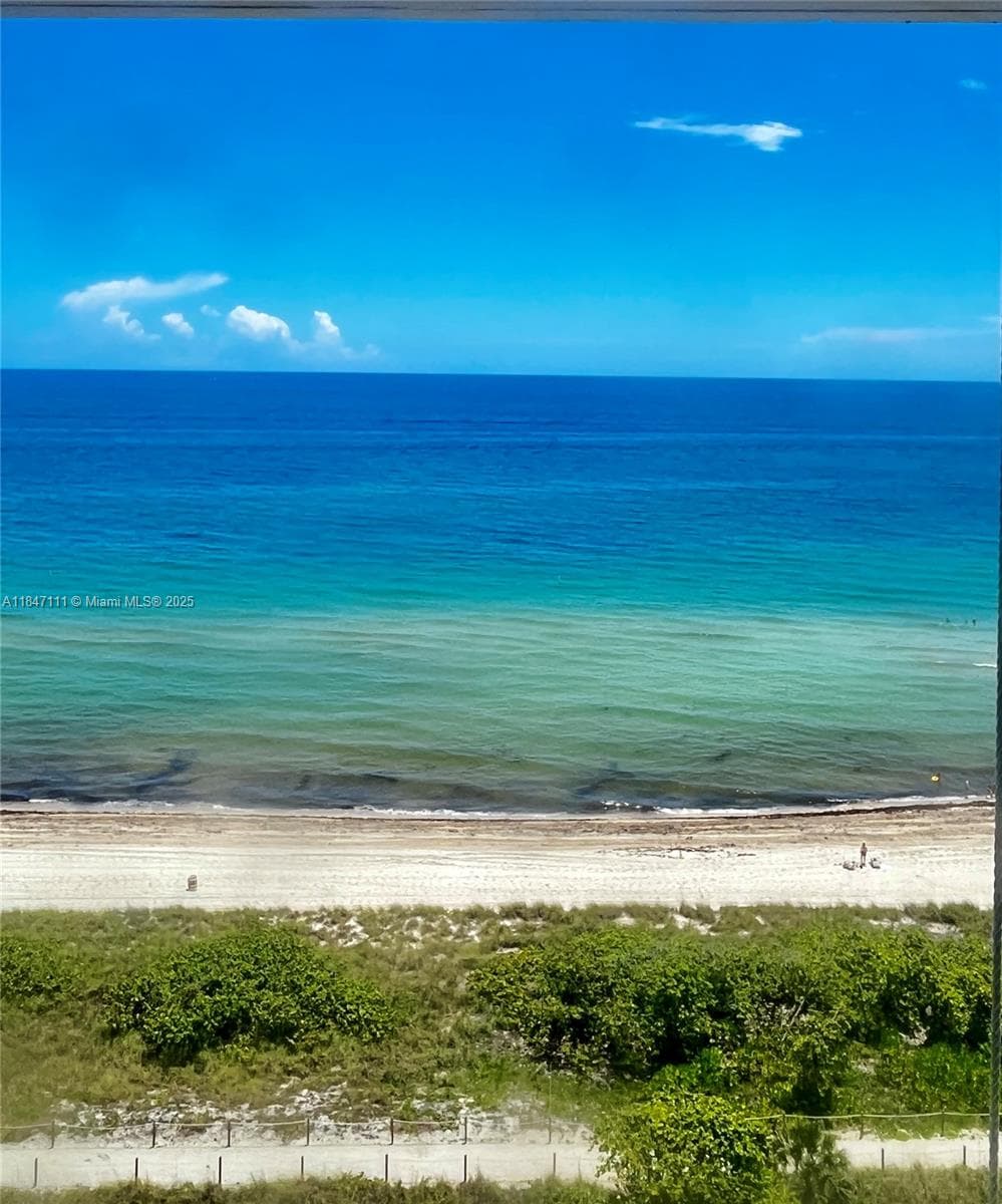 FOUR WINDS CONDO · #1402 in Surfside - Photo 29
