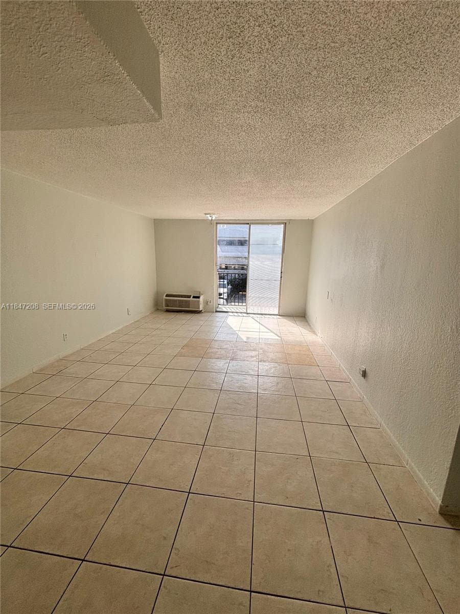 GOLDEN GATE APARTMENTS · #207 in Miami - Photo 7