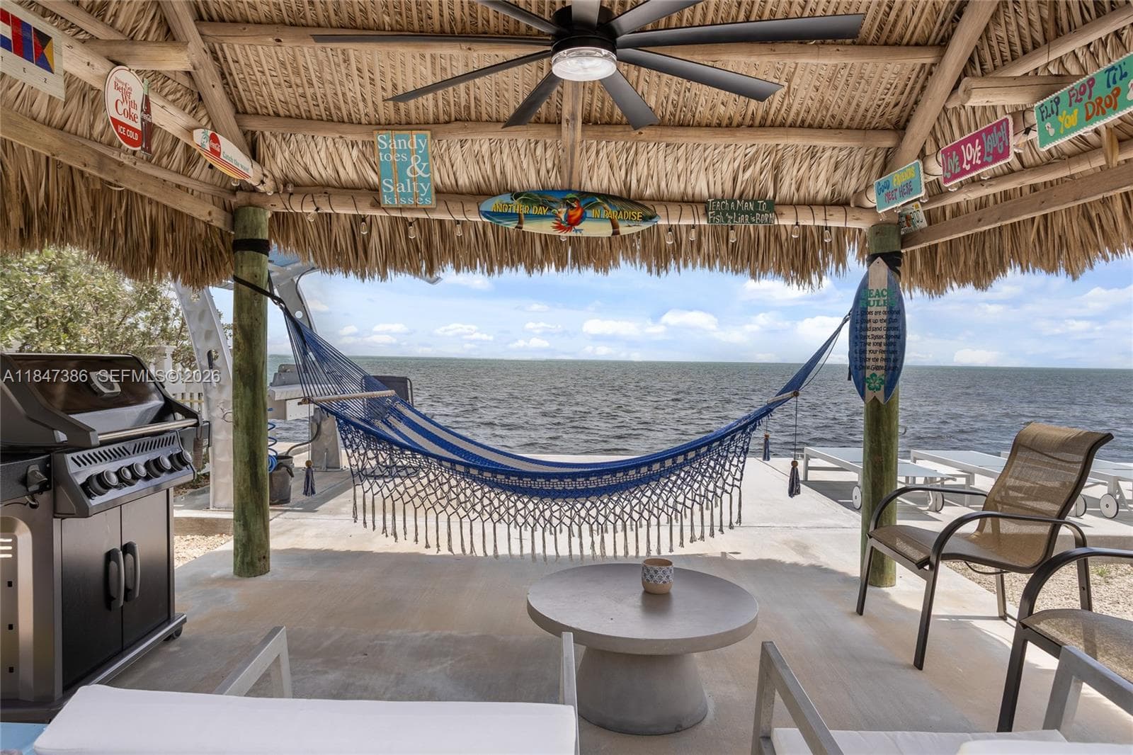 Tiki Hut