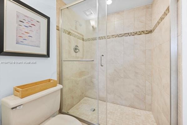 HILCREST EAST · #910 in Hollywood - Photo 21