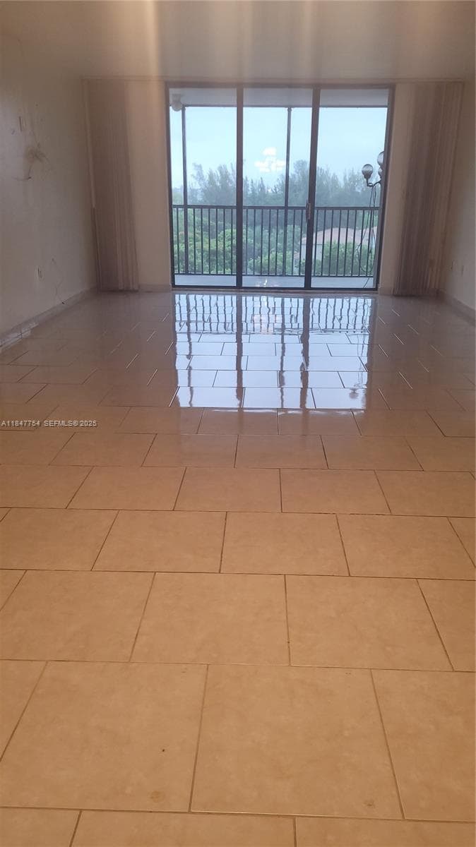Chantilly Condo · #620 in Miami - Photo 9
