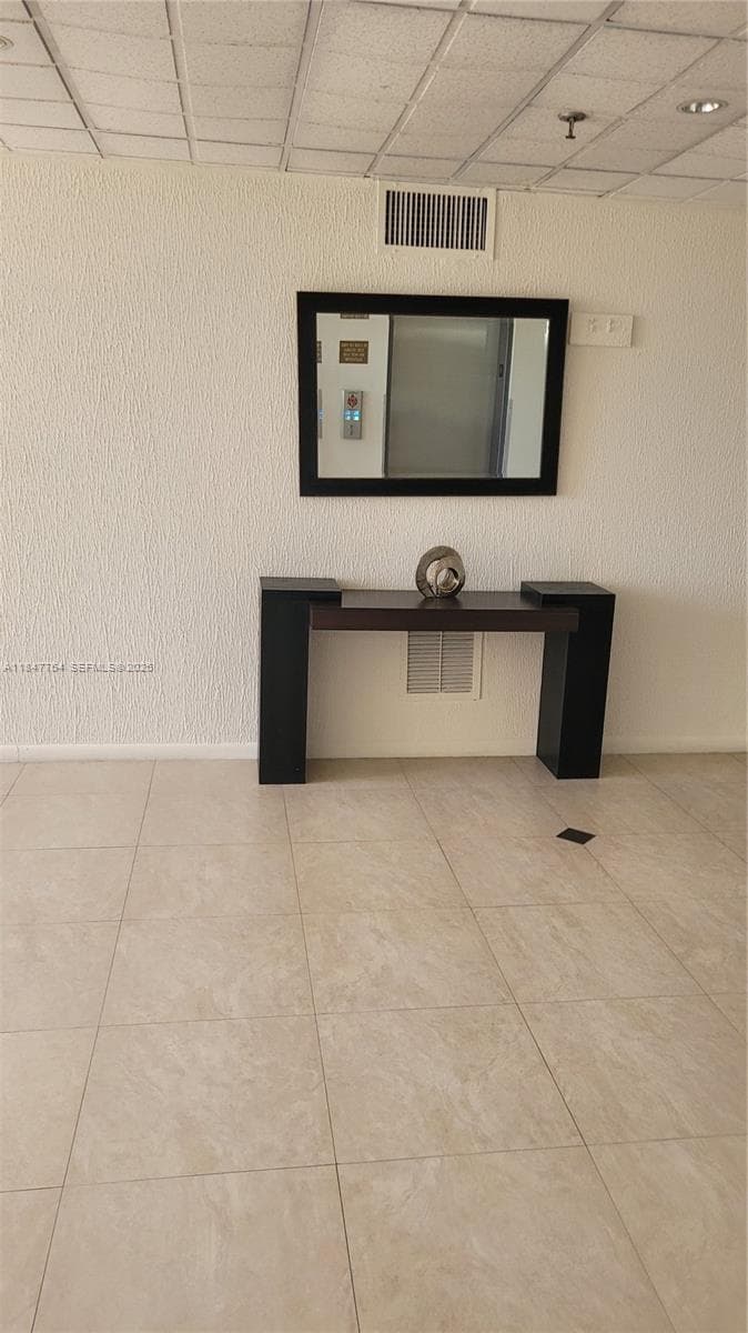 Chantilly Condo · #620 in Miami - Photo 25