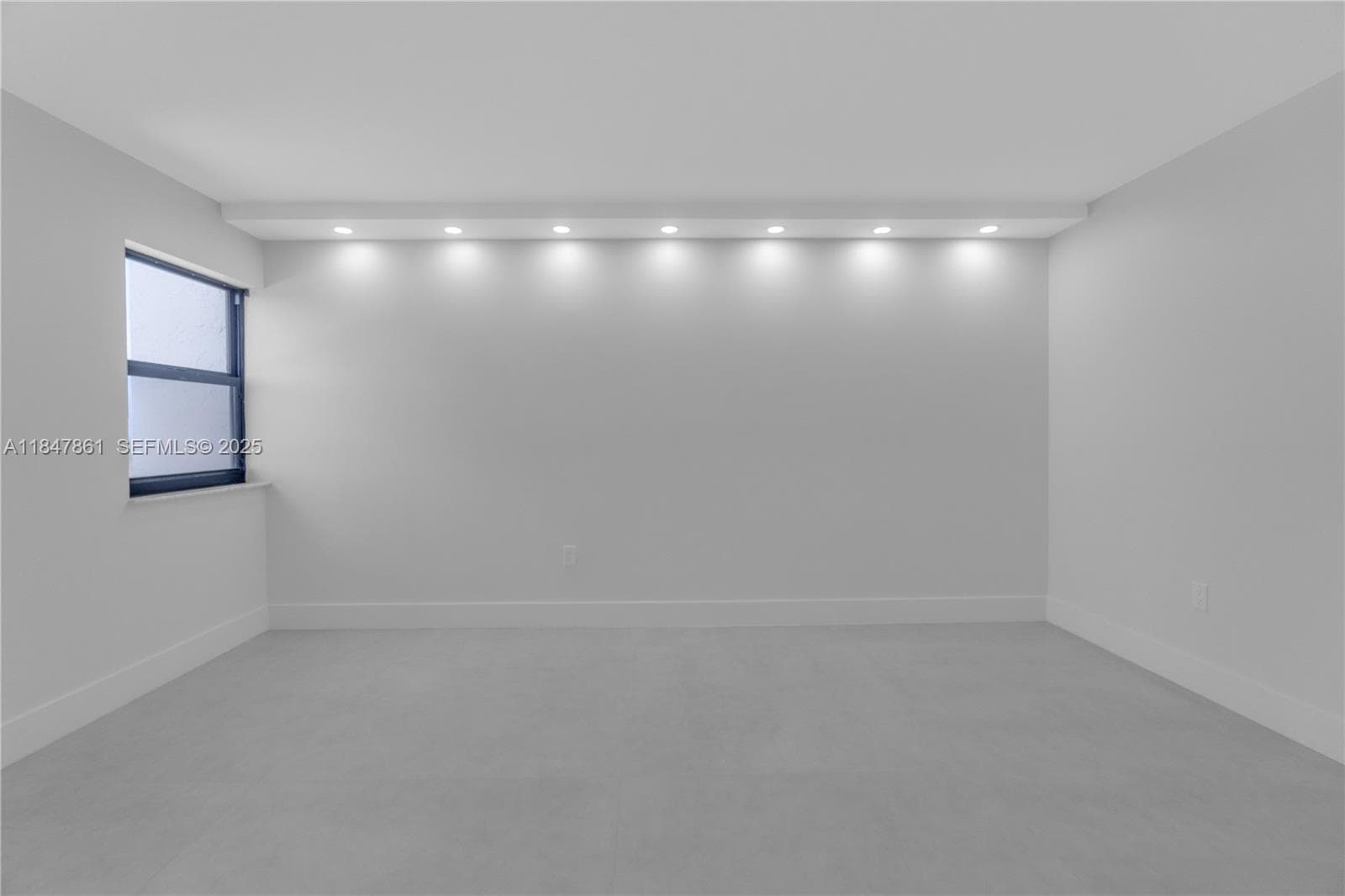 SUMMIT CONDO · #507S in Hollywood - Photo 16