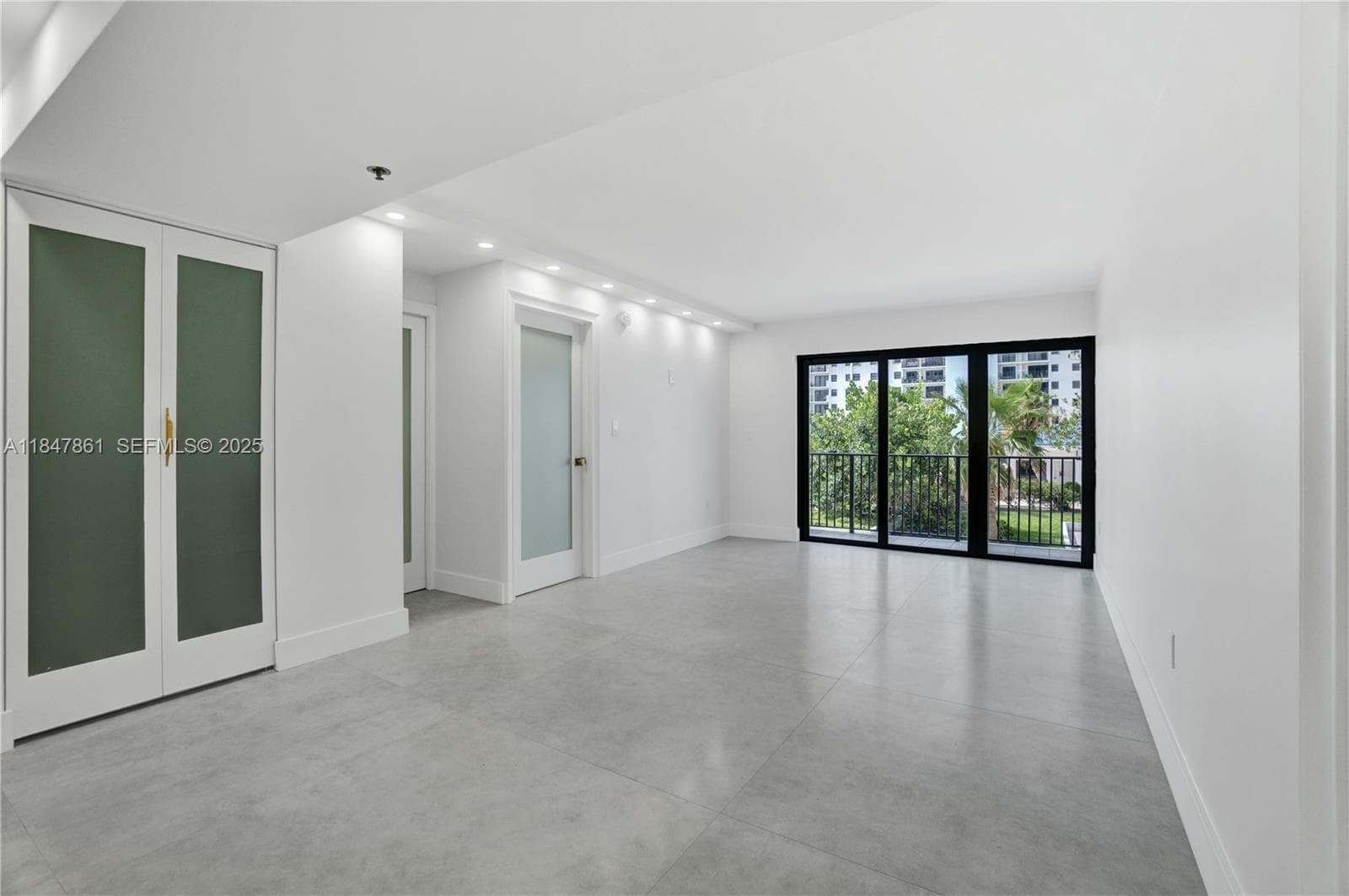 SUMMIT CONDO · #507S in Hollywood - Photo 26