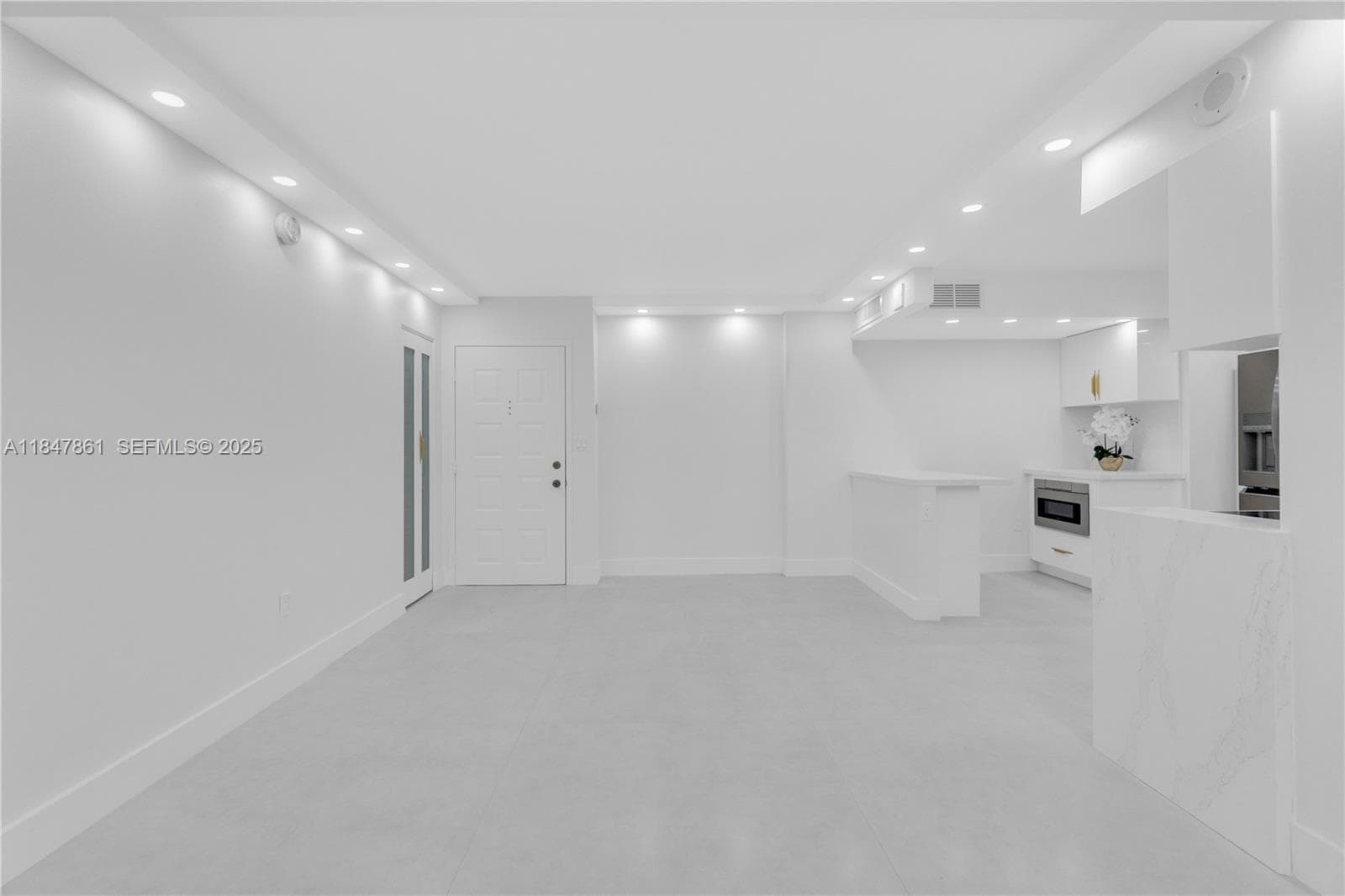 SUMMIT CONDO · #507S in Hollywood - Photo 9