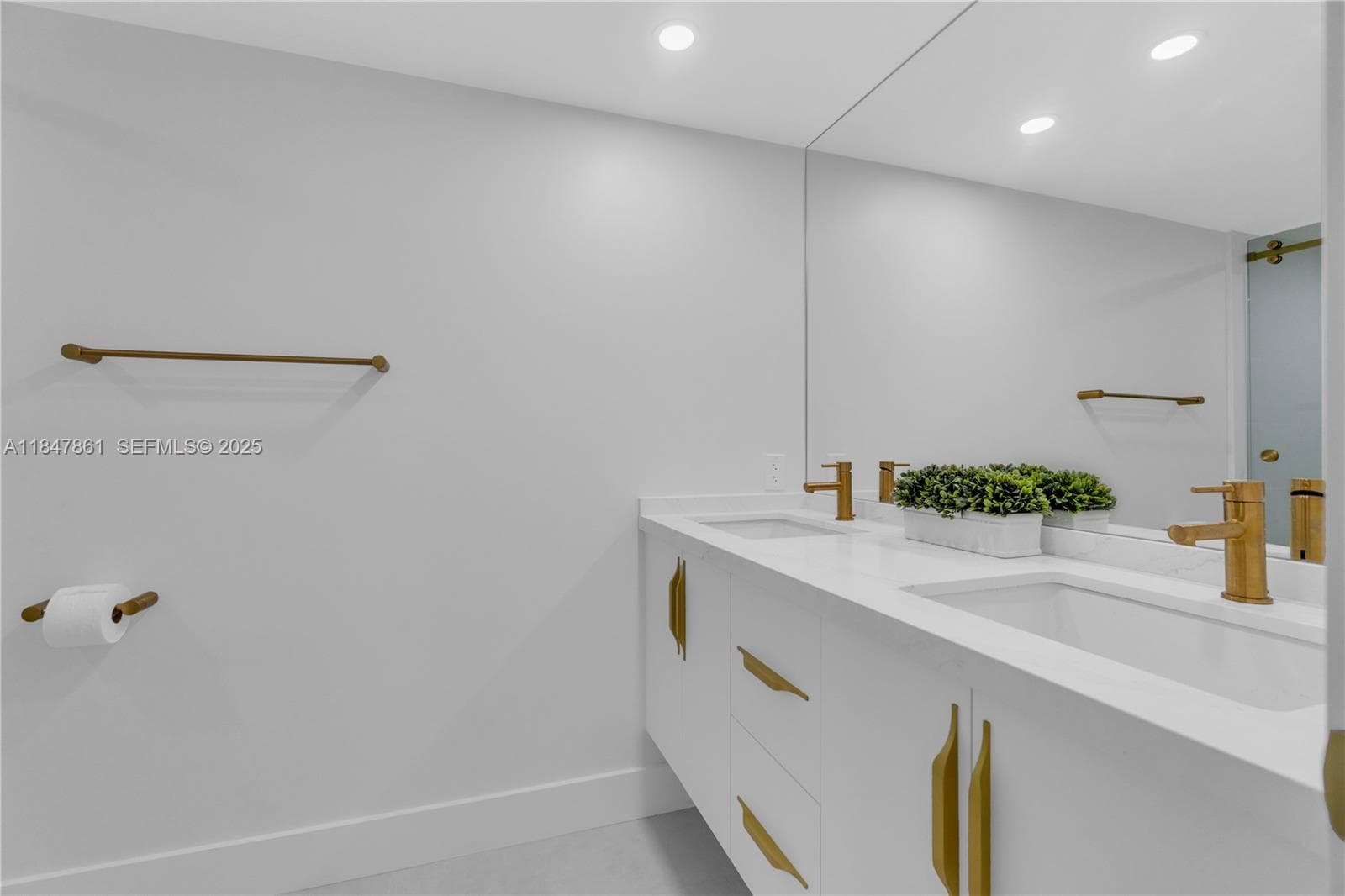 SUMMIT CONDO · #507S in Hollywood - Photo 10