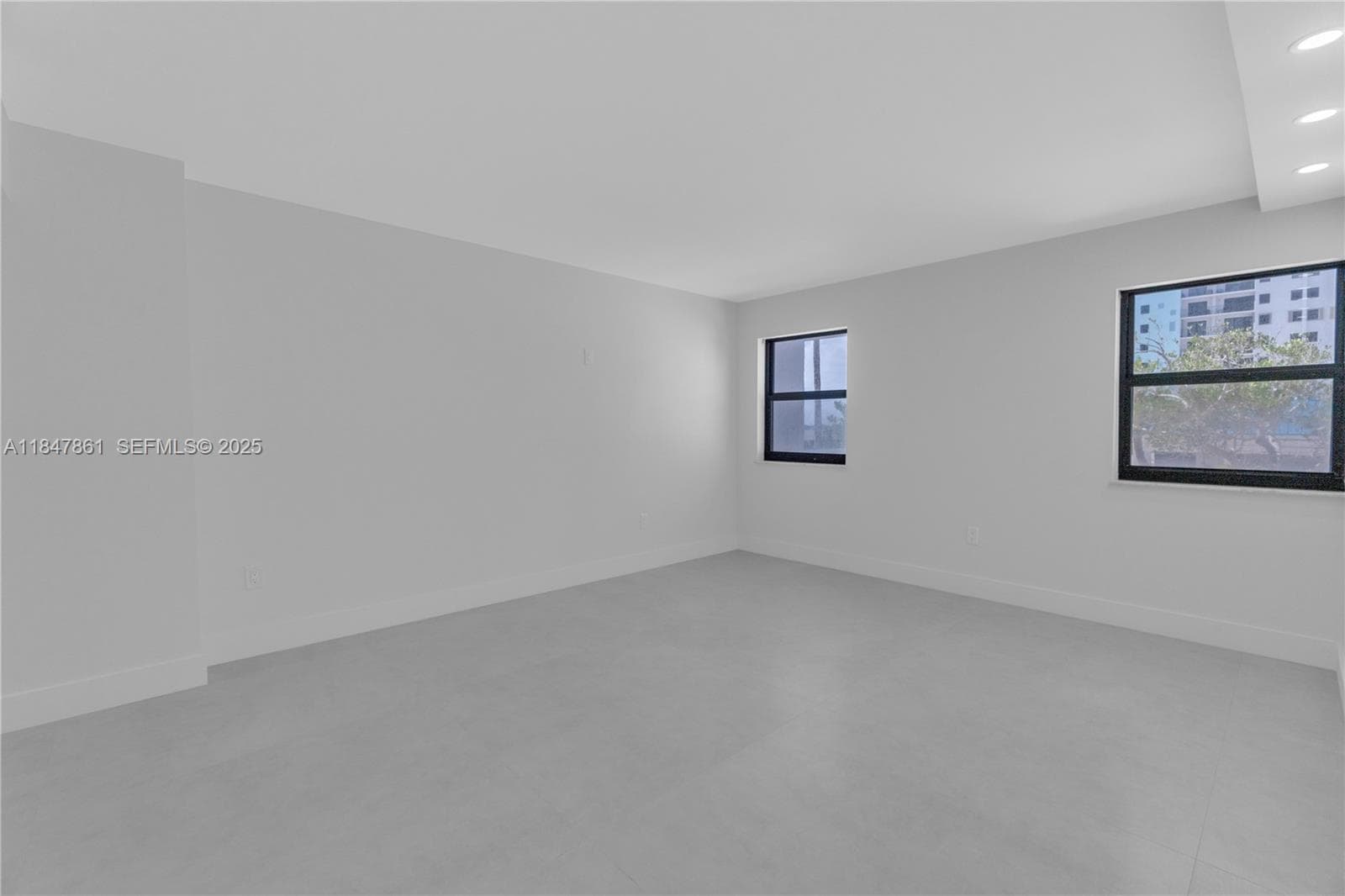 SUMMIT CONDO · #507S in Hollywood - Photo 15