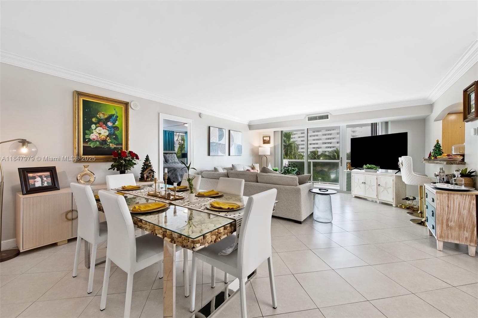 EMBASST TOWERS II INC COND · #3A in Fort Lauderdale - Photo 2