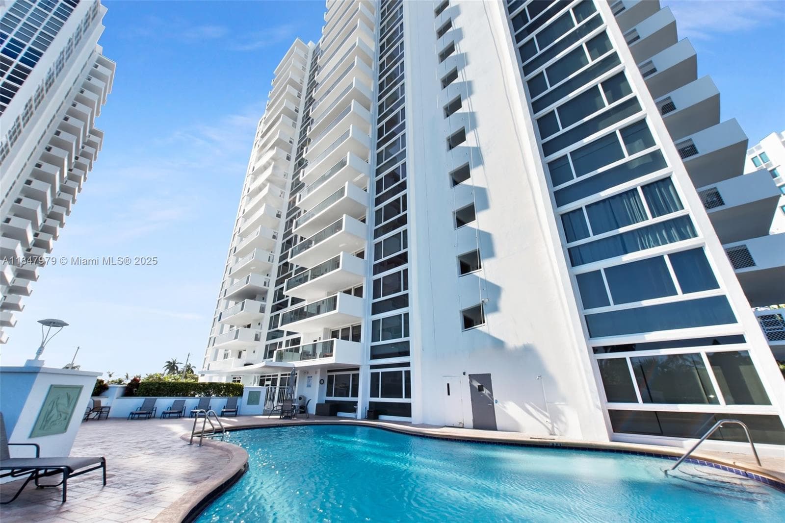 EMBASST TOWERS II INC COND · #3A in Fort Lauderdale - Photo 28