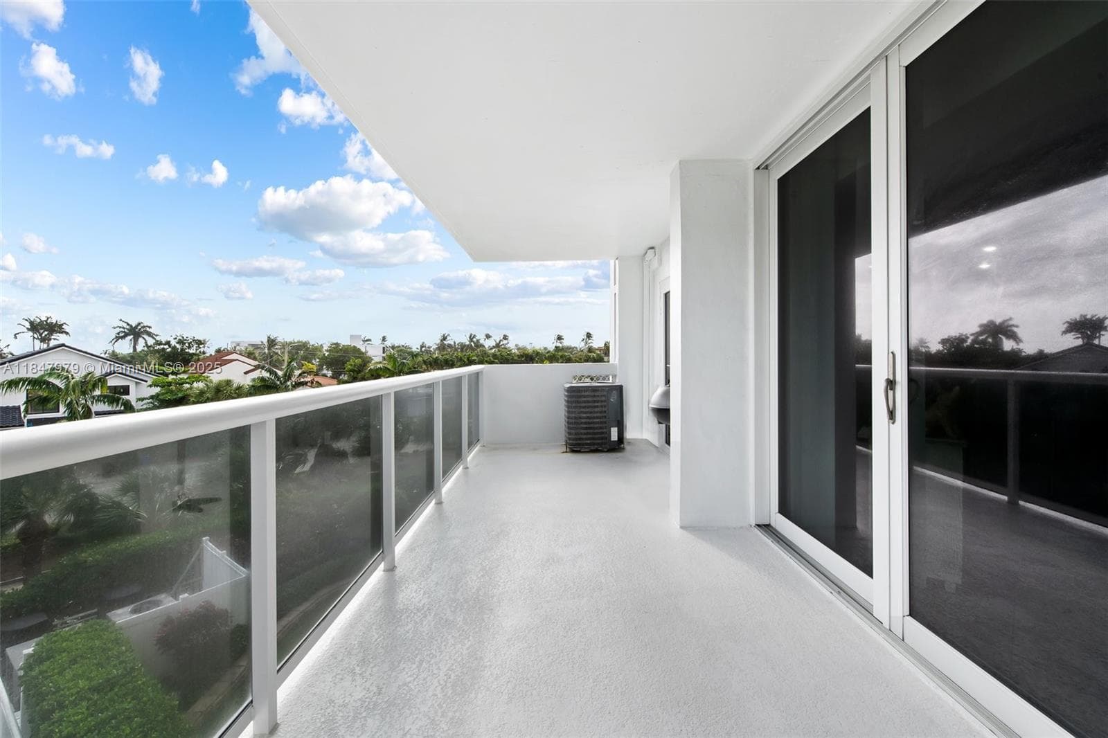 EMBASST TOWERS II INC COND · #3A in Fort Lauderdale - Photo 18