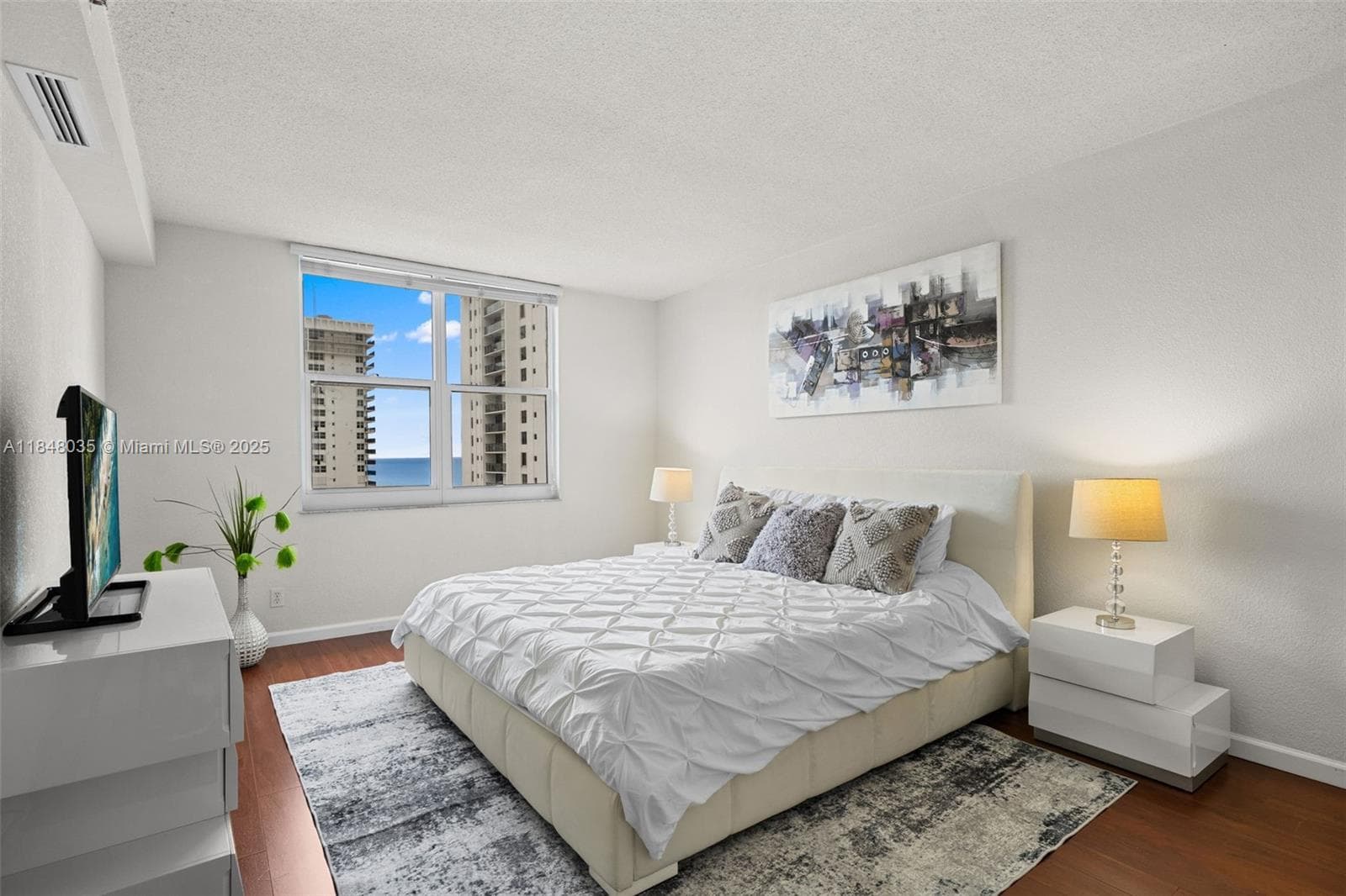 WAVE CONDOMINIMUM · #PH39 in Hollywood - Photo 19