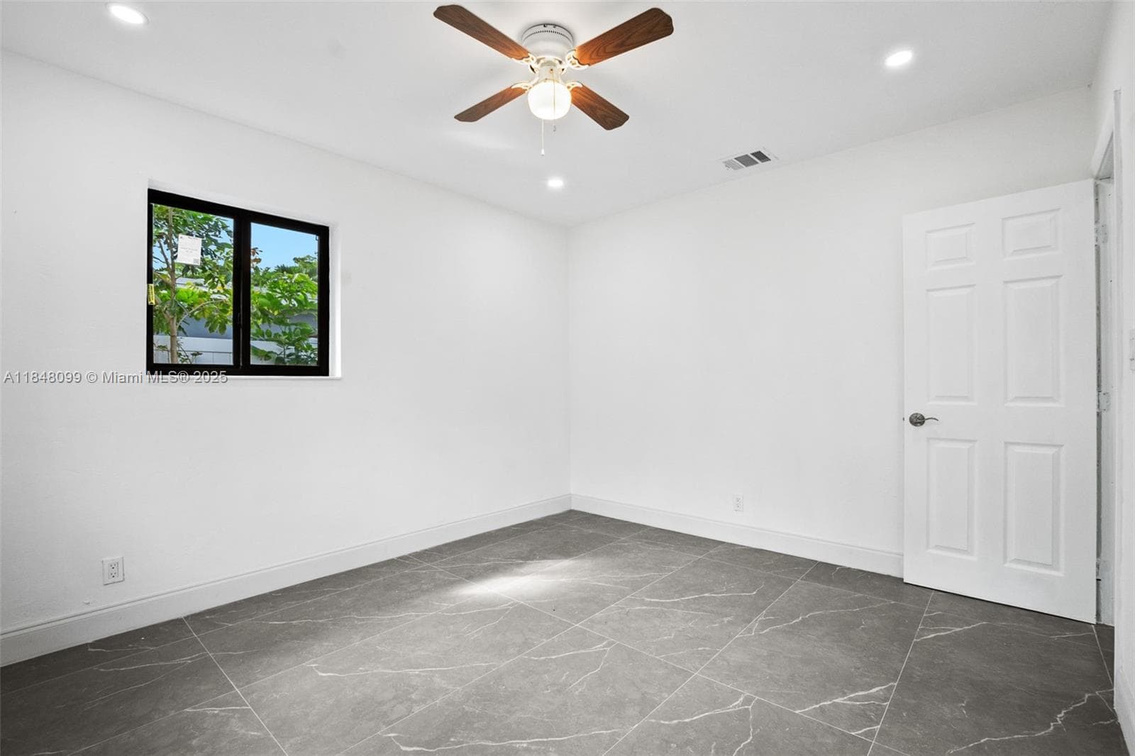 1136 Tennessee Ave photo 24