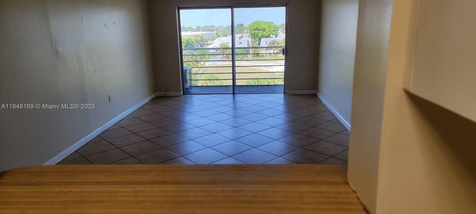 SUNSET HILLS 1 CONDO · #411 in Lauderdale Lakes - Photo 1