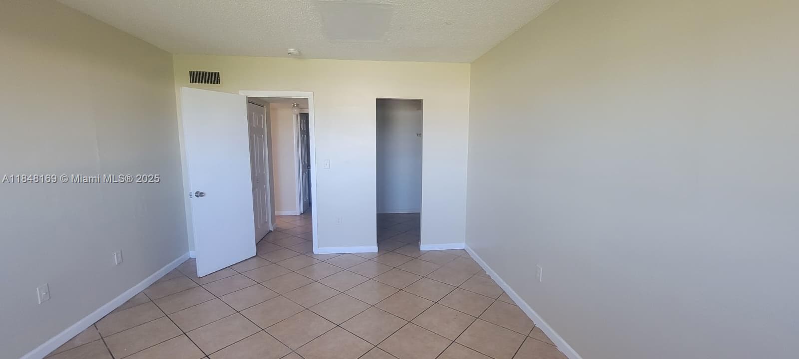 SUNSET HILLS 1 CONDO · #411 in Lauderdale Lakes - Photo 11