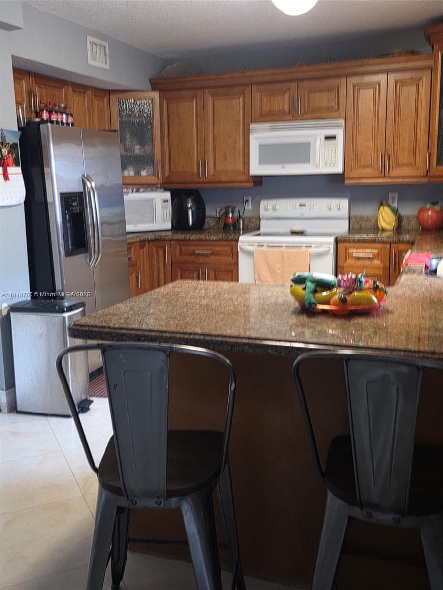 1084 SE 13th Ave photo 12