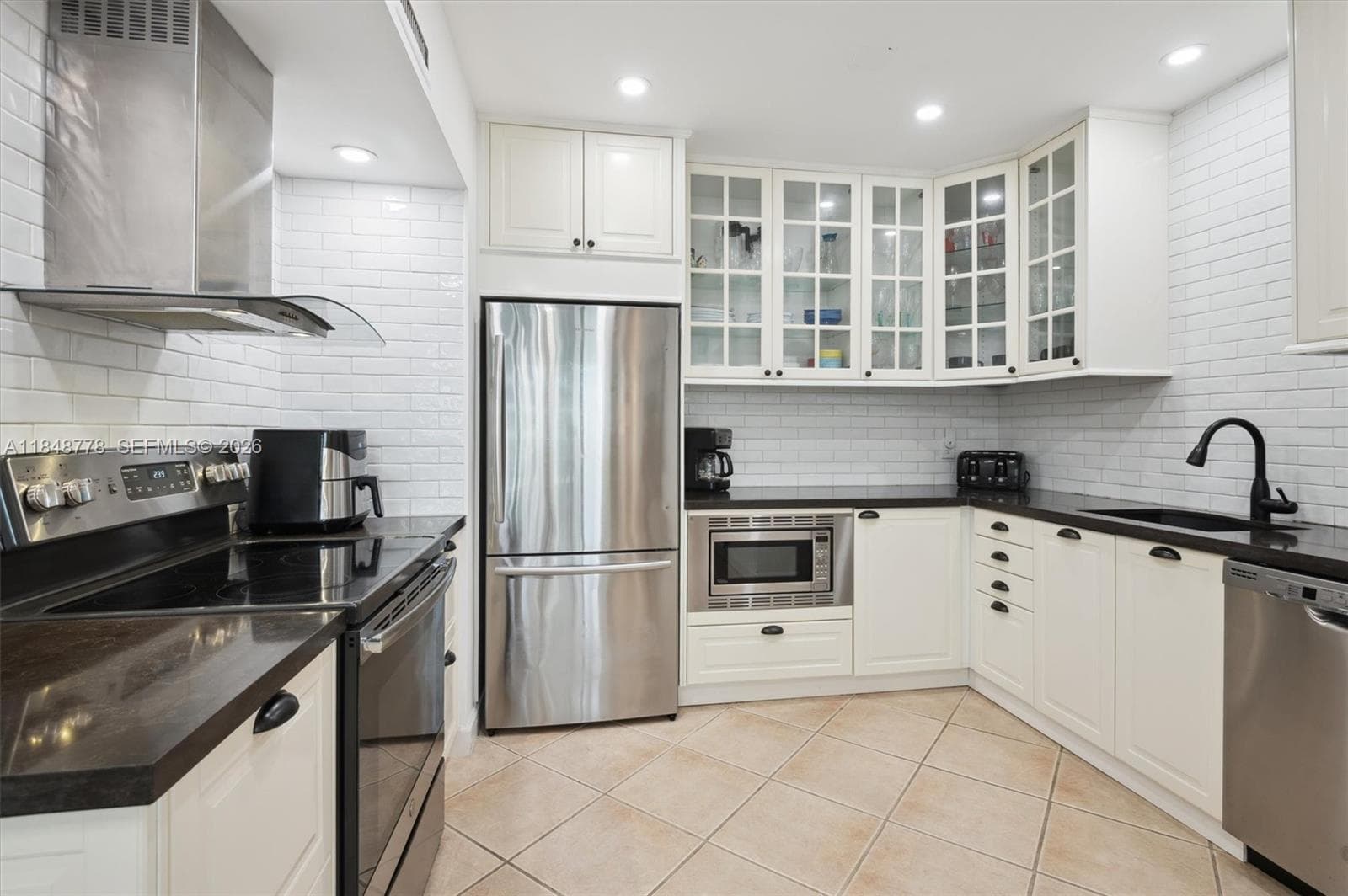 ALEXANDER TOWERS CONDO · #1015 in Hollywood - Photo 3
