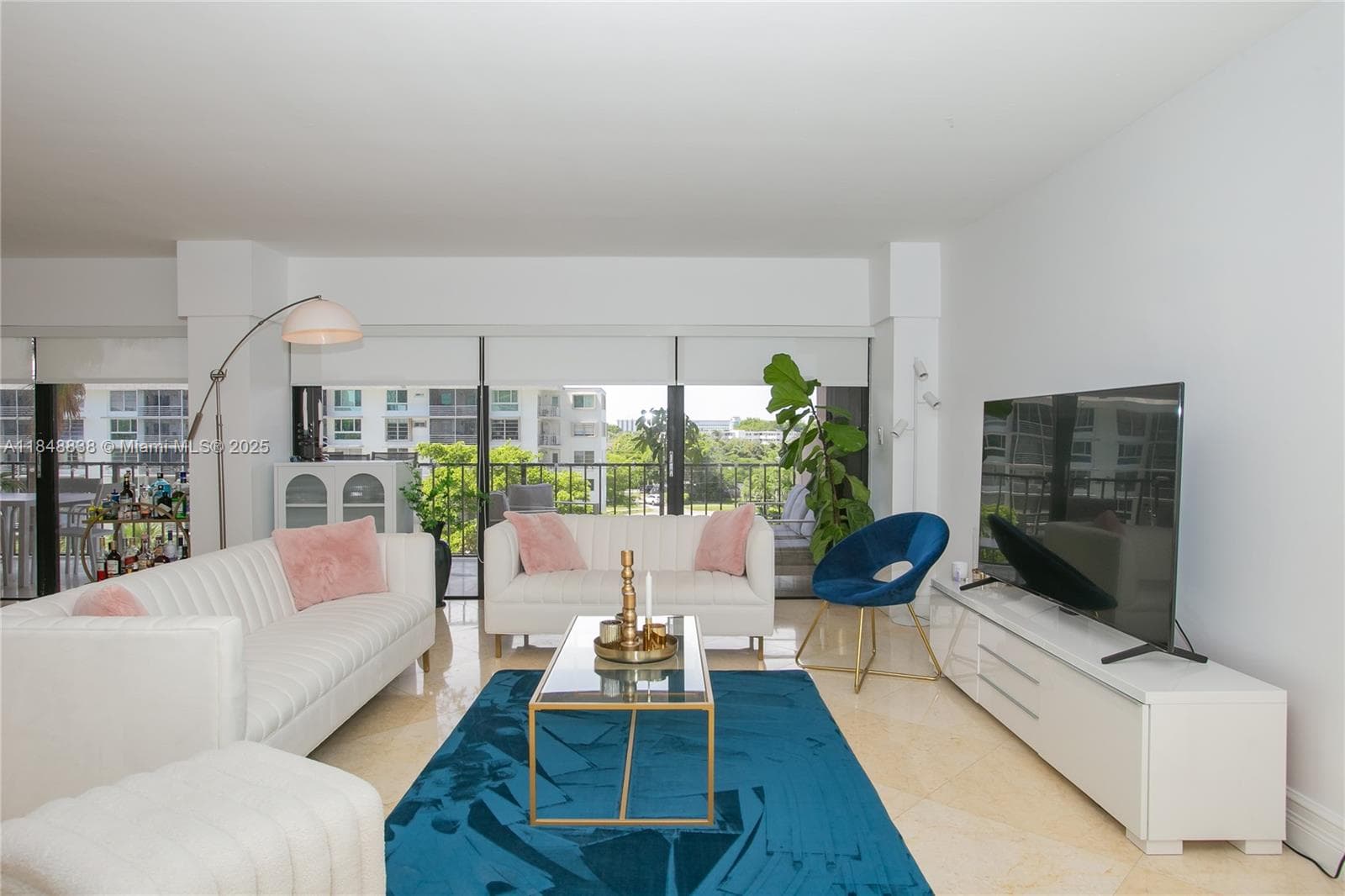 CRICKET CLUB CONDO · #511 in Miami - Photo 2