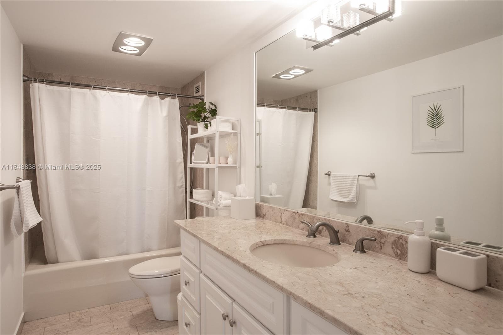 CRICKET CLUB CONDO · #511 in Miami - Photo 13