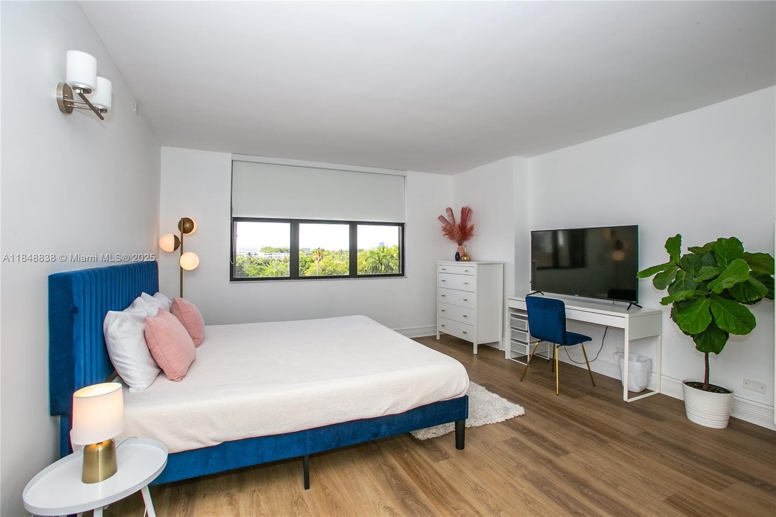 CRICKET CLUB CONDO · #511 in Miami - Photo 10