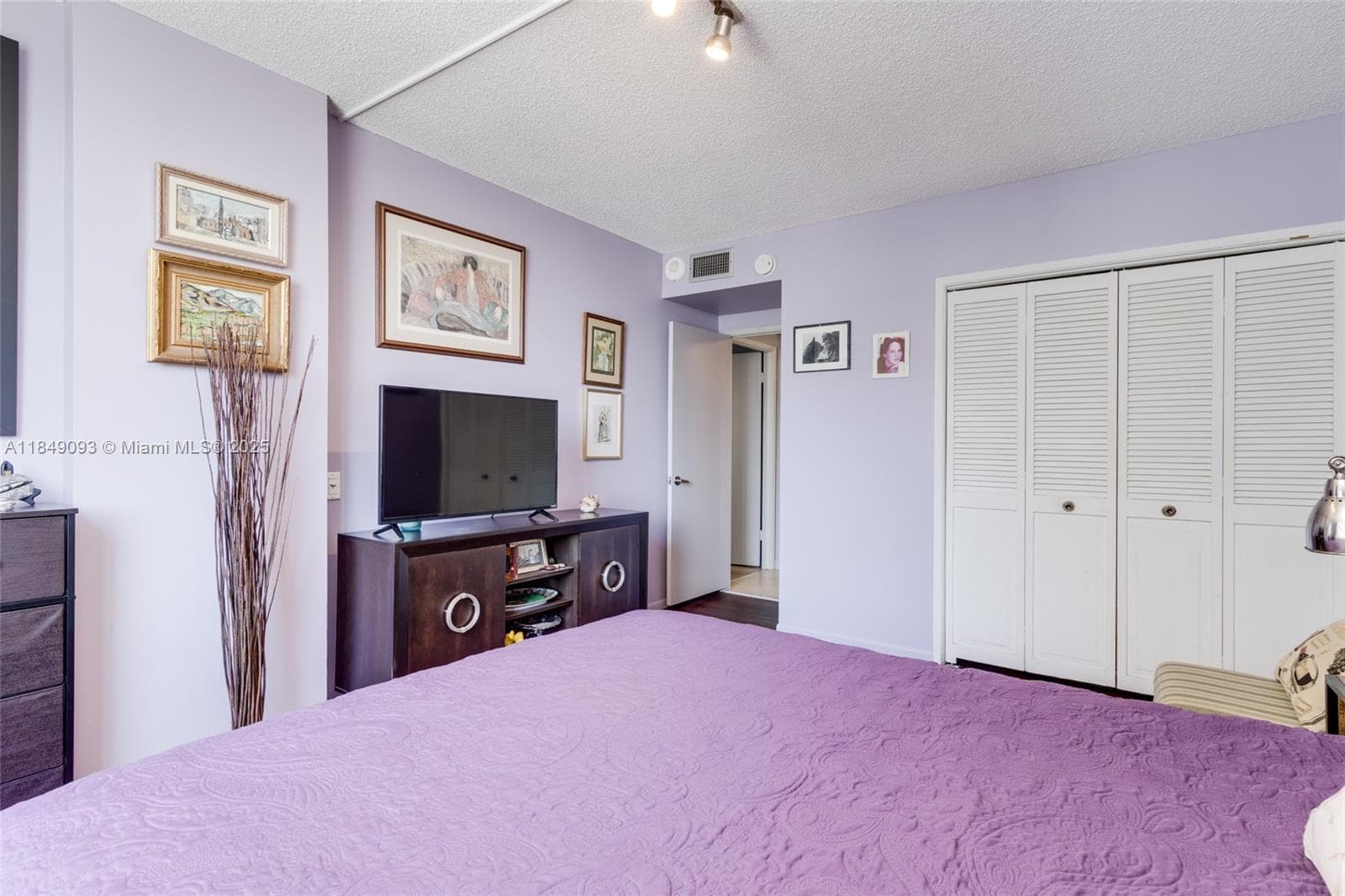 Hillcrest · #519 in Hollywood - Photo 28