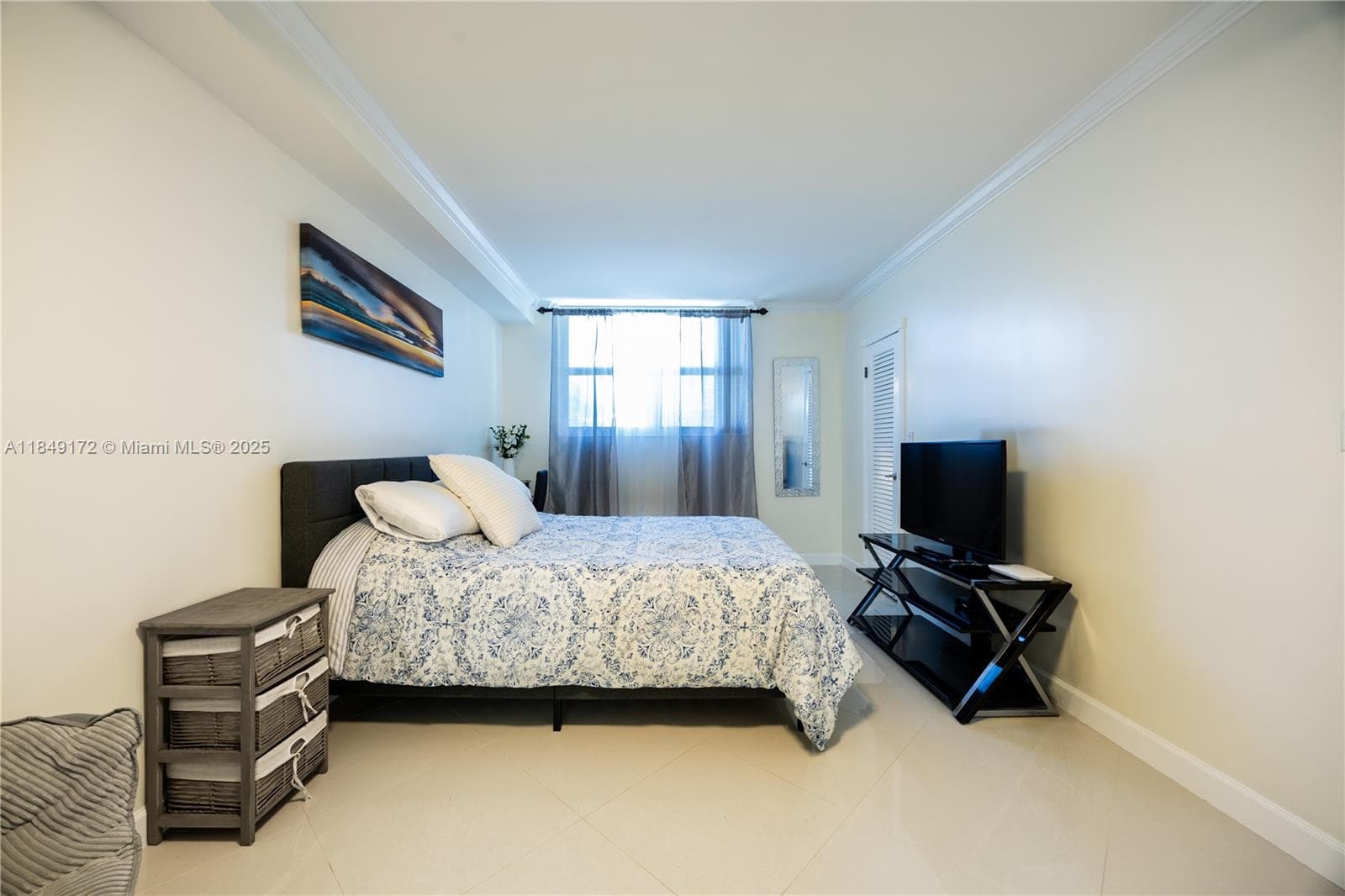 RESIDENCES ON HOLLYWOOD B · #425 in Hollywood - Photo 23