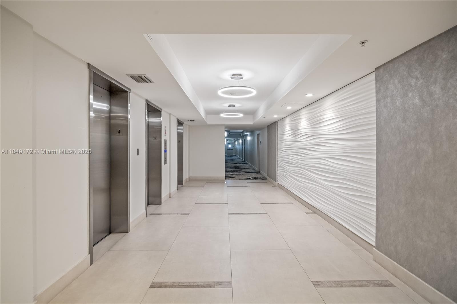 RESIDENCES ON HOLLYWOOD B · #425 in Hollywood - Photo 33