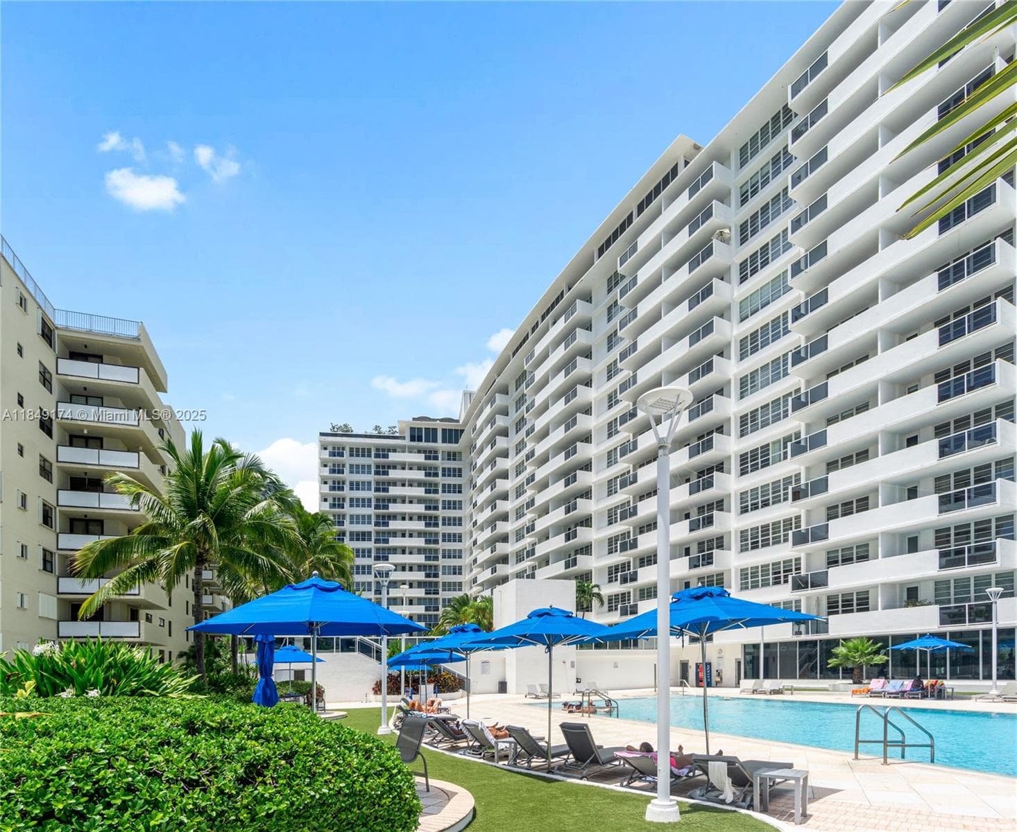 The Decoplage · #923 in Miami Beach - Photo 24