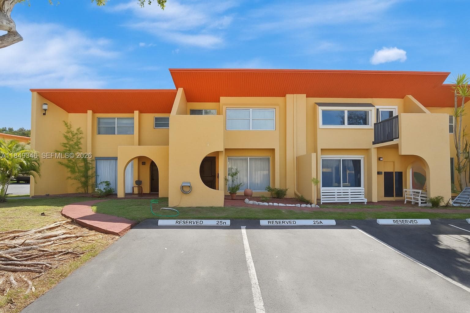 TARACOMA TOWNHOMES CONDO · #B in Miami - Photo 1