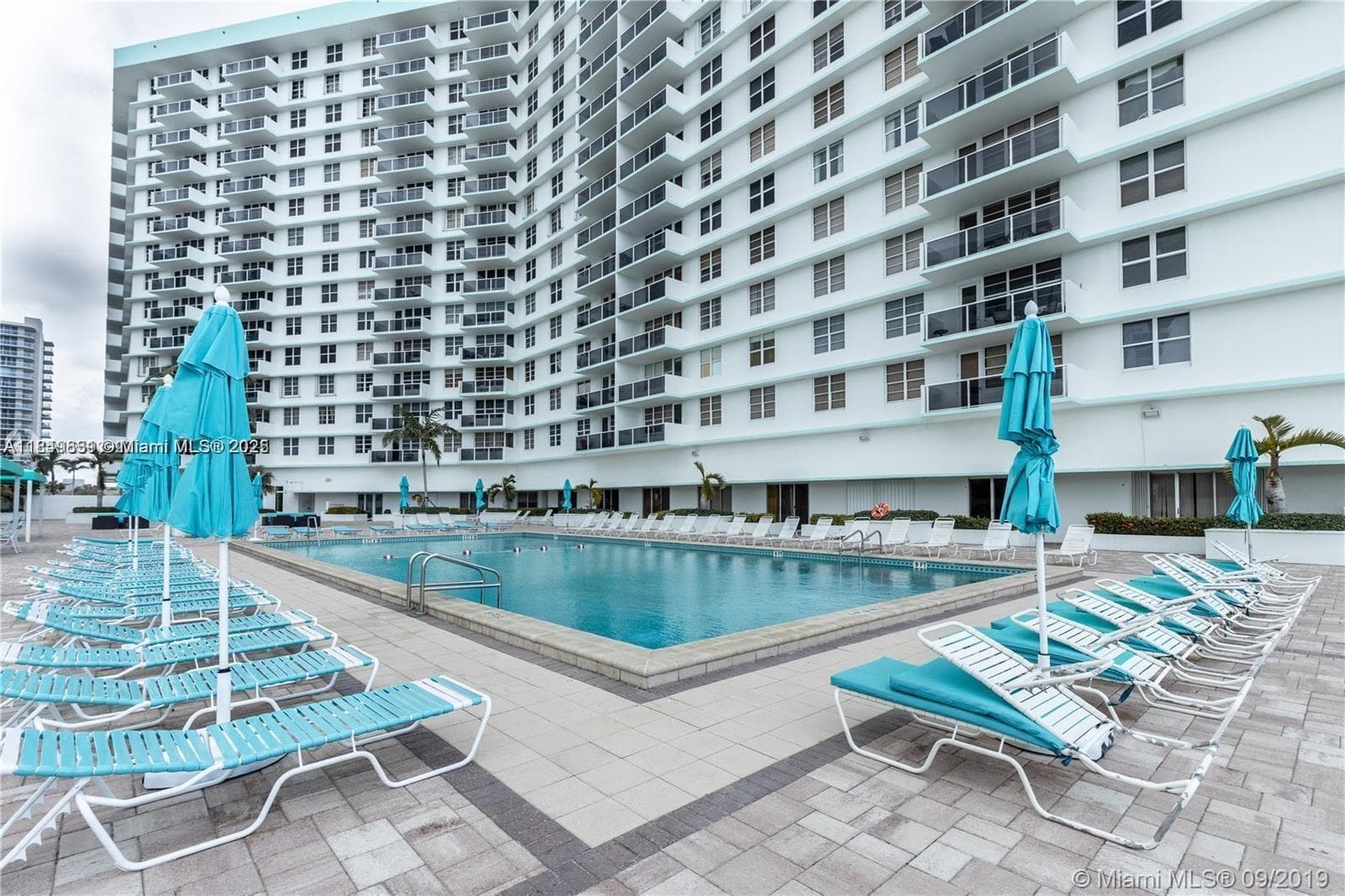 SEA AIR TOWERS CONDO · #PH27 in Hollywood - Photo 5