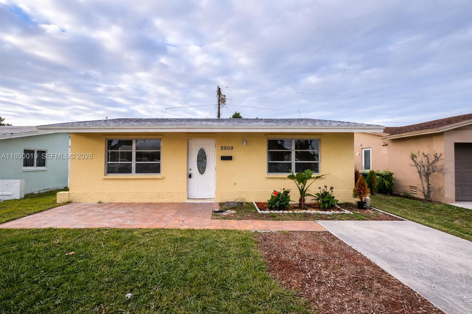 2609 NW 54th St photo 3