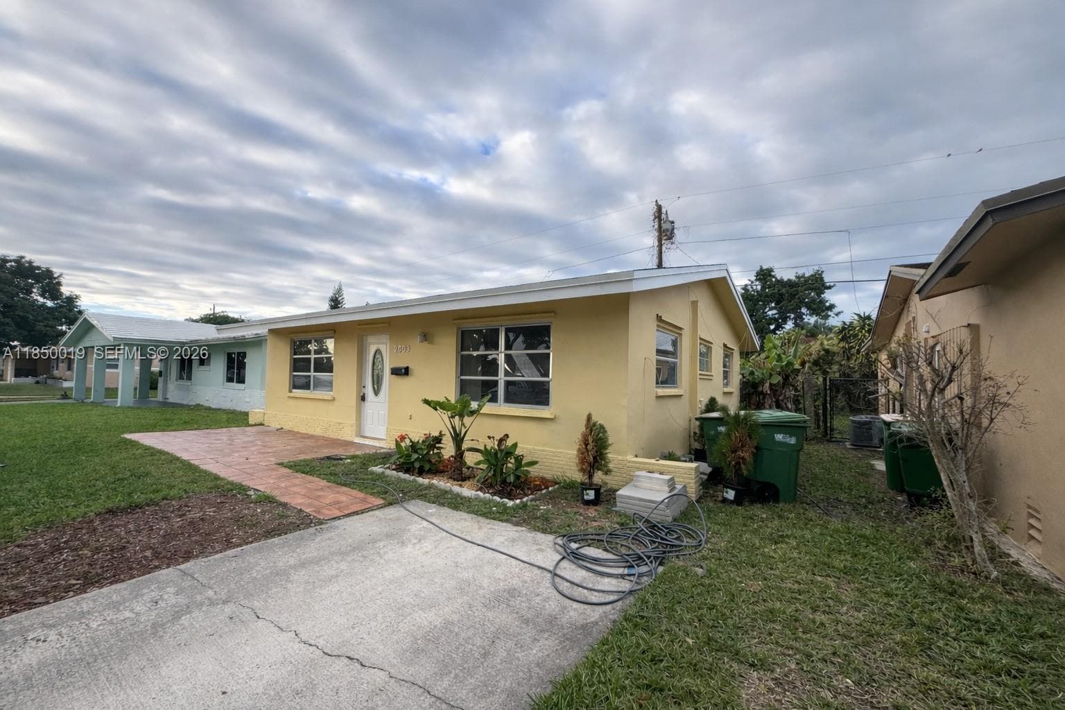 2609 NW 54th St photo 1