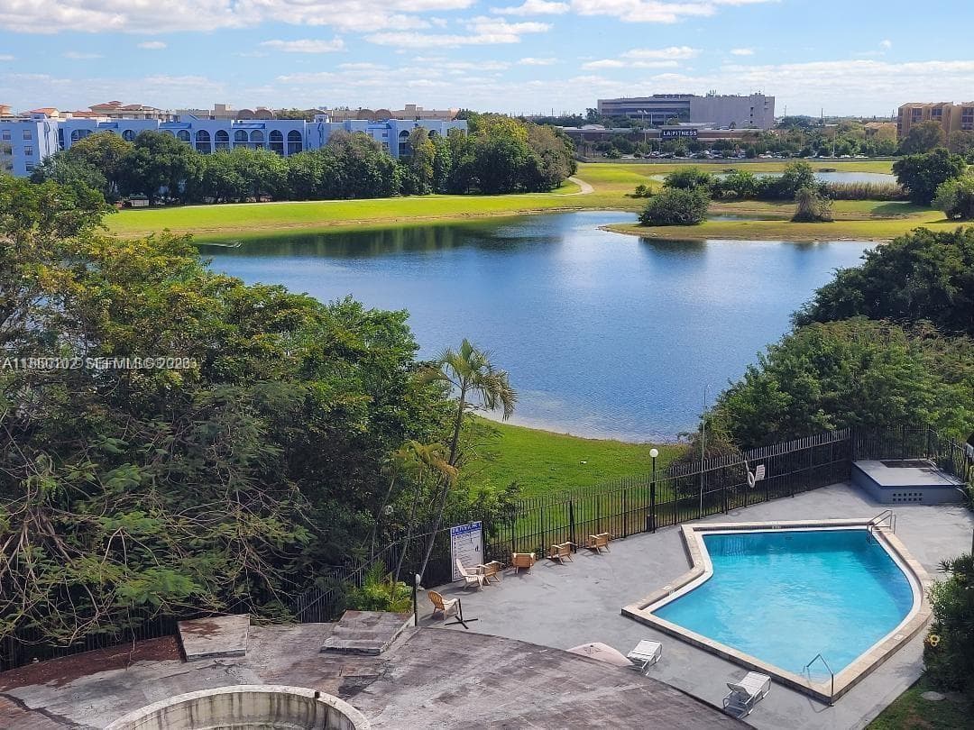 Golfview · #401 in Miami - Photo 2
