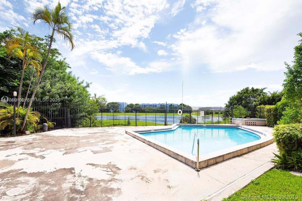 Golfview · #401 in Miami - Photo 3