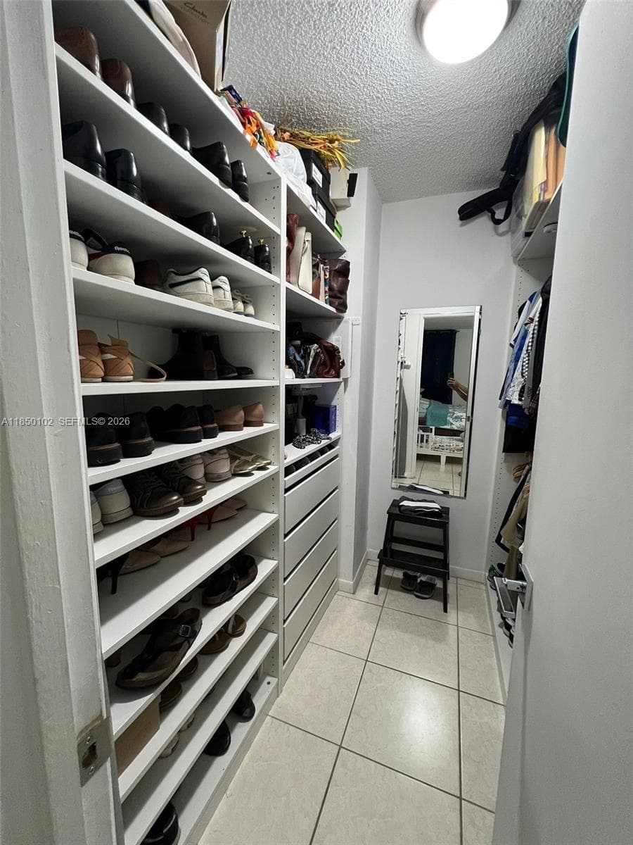 Golfview · #401 in Miami - Photo 30