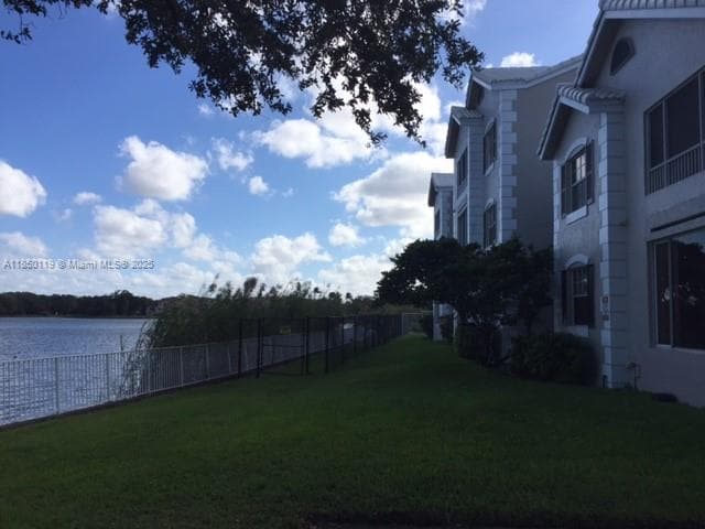 LAKEVIEW CLUB CONDO · #106 in Oakland Park - Photo 14