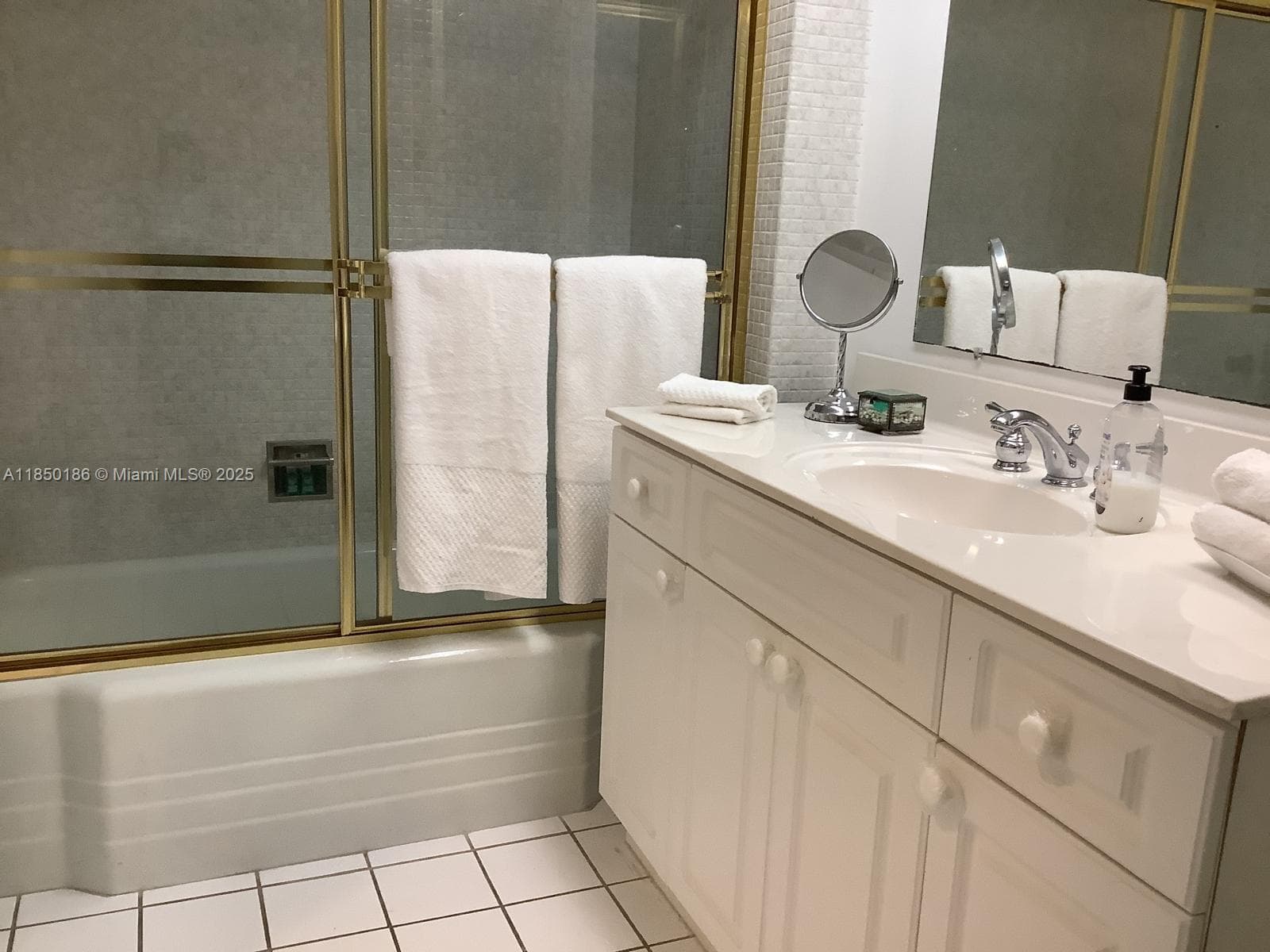 CANONGATE CONDO · #215 in Miami - Photo 9